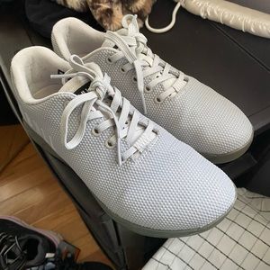 Womens size 9 no Bull training sneakers